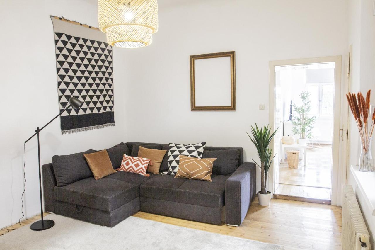 Sunny Apartment Near Belvedere Castle Viena Exterior foto